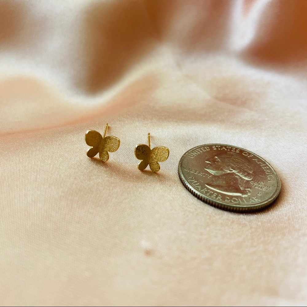 💙14K Gold Butterfly Stud Mini Earrings - Picture 4 of 8
